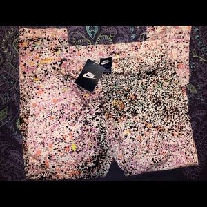 NWT Nike Leggings